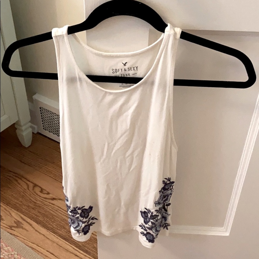aerie soft & sexy tank white with blue floral